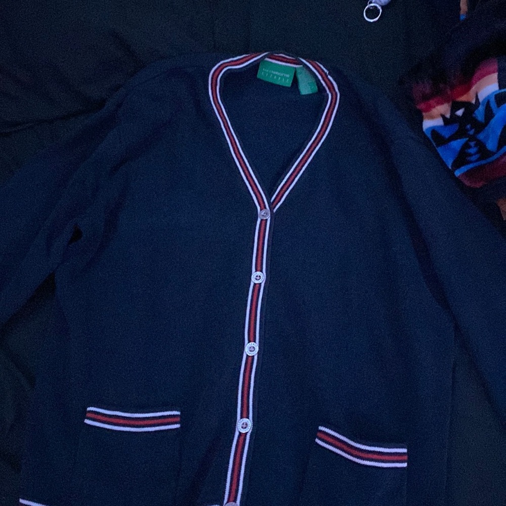 Cardigan v neck